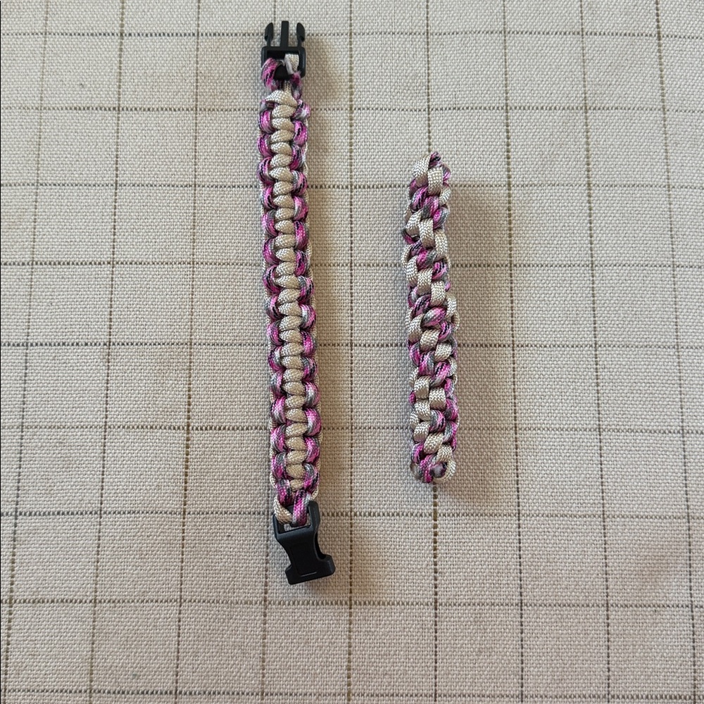 Pink and Cream paricord Bracelet Set